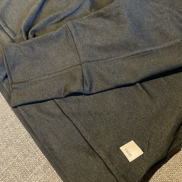 Vuori Women’s Halo Essential Hoodie NWT - Picture 9 of 9